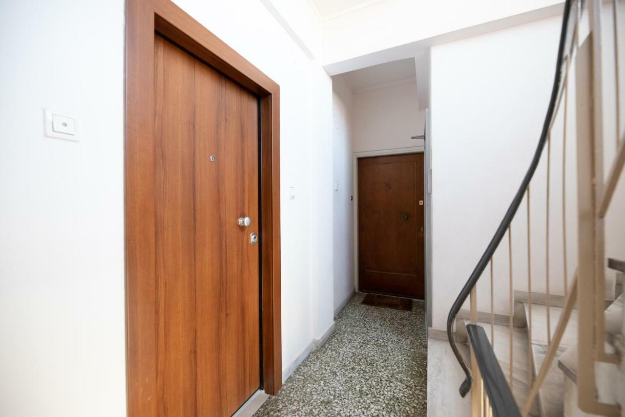 Top Sightseeing 3Rd Floor Studio On A Paved Road! Atena Exterior foto